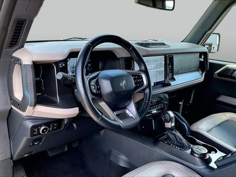 Used 2023 Ford Bronco Wildtrak AWD/4WD image 18