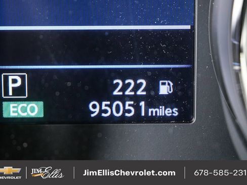 Used 2020 Nissan Rogue SV image 9