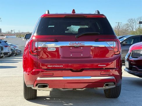 Used 2023 GMC Acadia Denali w/ Denali Ultimate Package image 8