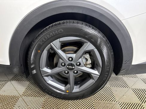 Used 2025 Kia K4 FWD image 27