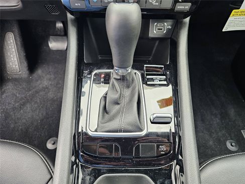 New 2026 Jeep Compass Latitude AWD/4WD image 25