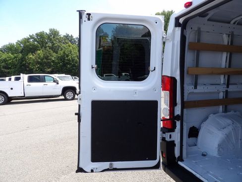 Used 2025 RAM ProMaster 2500 w/ U-Haul Equipment Group FWD image 41