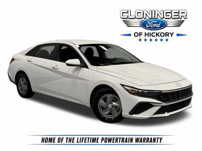 Used 2024 Hyundai Elantra SE