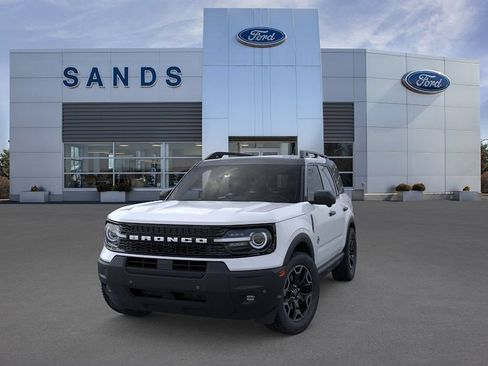 New 2026 Ford Bronco Sport Outer Banks w/ Outer Banks Tech Package+ AWD/4WD image 2