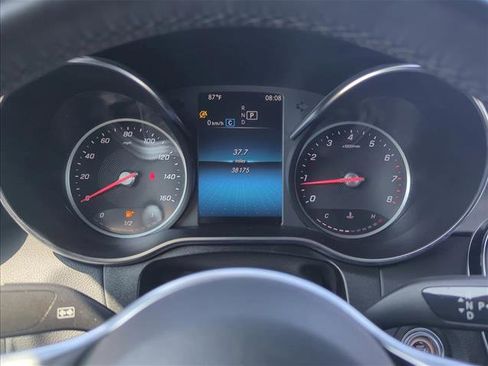Used 2021 Mercedes-Benz GLC 300 4MATIC Coupe image 10