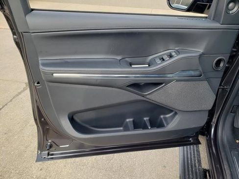 New 2025 Lincoln Navigator Reserve w/ Jet Appearance Package image 13