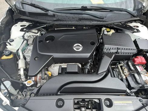 Used 2015 Nissan Altima 2.5 S w/ Sport Value Package FWD image 33
