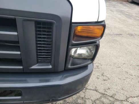 Used 2014 Ford E-350 and Econoline 350 Super Duty w/ Power Group image 13