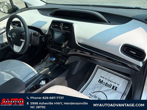 Used 2017 Toyota Prius Two FWD image 25