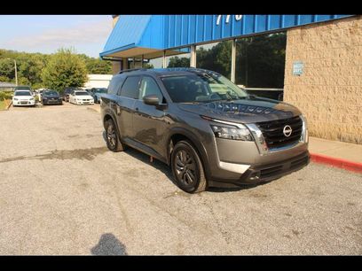 Used 2023 Nissan Pathfinder SV w/ Cargo Package