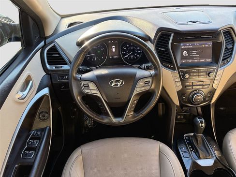 Used 2017 Hyundai Santa Fe Sport image 21