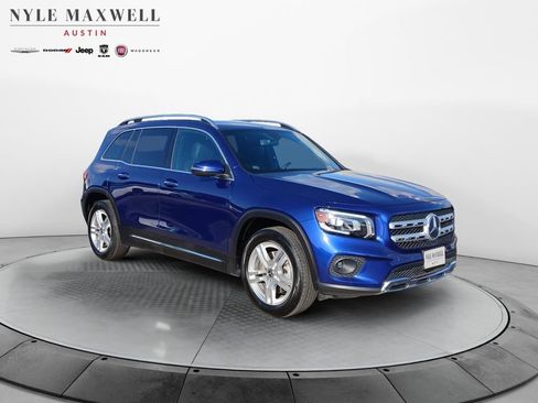 Used 2021 Mercedes-Benz GLB 250 image 2