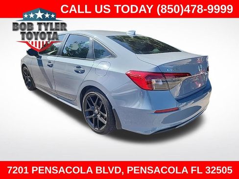 Used 2022 Honda Civic Sport image 1