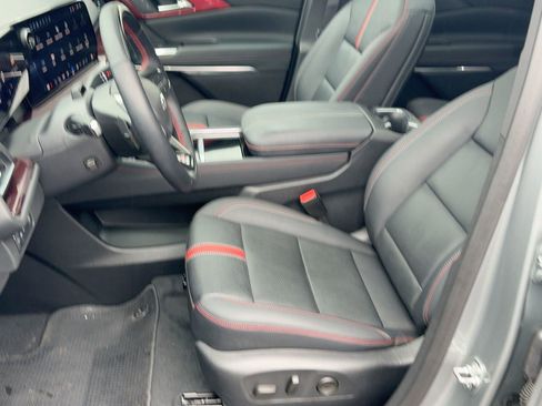Used 2024 Chevrolet Traverse RS w/ LPO, Floor Liner Package image 5