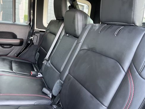 Used 2026 Jeep Wrangler Unlimited Rubicon AWD/4WD image 46
