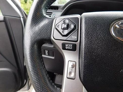 Used 2016 Toyota 4Runner SR5 image 21