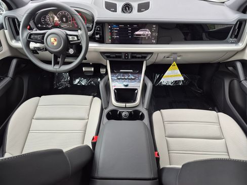 New 2026 Porsche Cayenne S AWD/4WD image 24