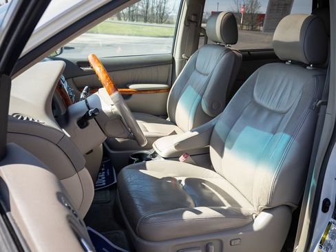 Used 2006 Toyota Sienna XLE Limited FWD image 19