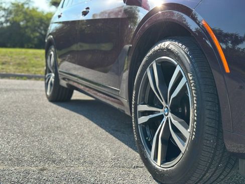 Certified 2023 BMW X7 xDrive40i w/ M Sport Package image 11