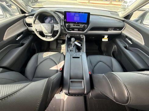 New 2026 Toyota Grand Highlander FWD image 29