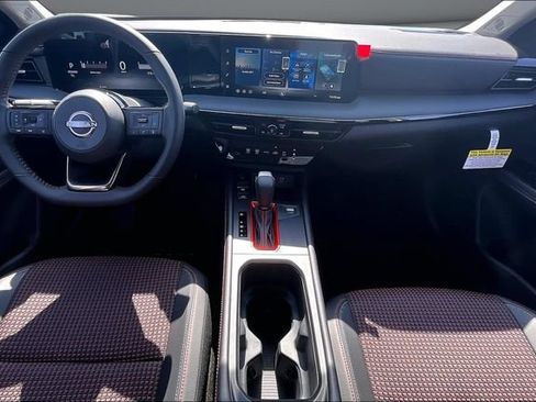New 2026 Nissan Kicks SR FWD image 5