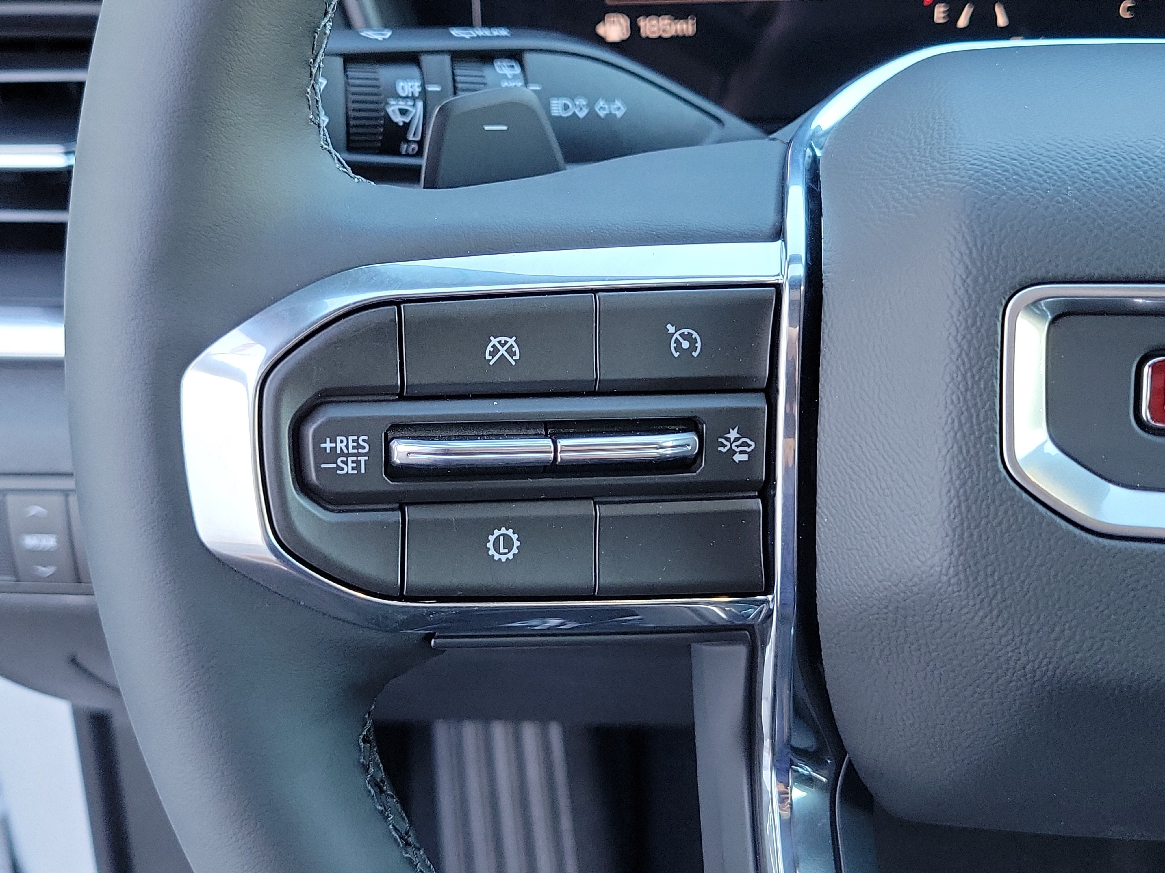 New 2027 GMC Terrain Elevation FWD image 25