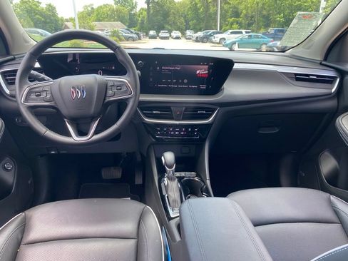 Used 2024 Buick Encore GX Avenir w/ Avenir Convenience Package FWD image 9