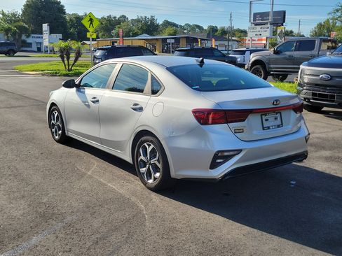 Used 2020 Kia Forte LXS FWD image 4