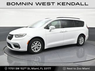 Used 2022 Chrysler Pacifica Touring-L FWD video 1