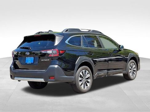 Used 2023 Subaru Outback Limited AWD/4WD image 6