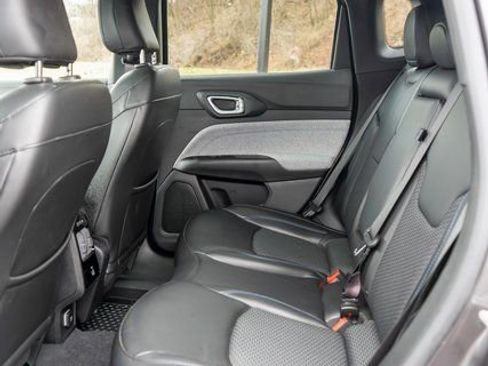 Used 2023 Jeep Compass Latitude w/ Convenience Group AWD/4WD image 12