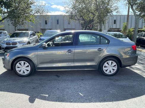 Used 2011 Volkswagen Jetta SE image 7