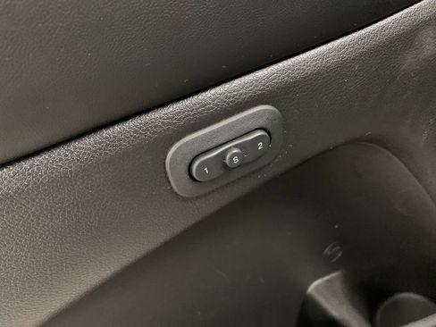 Used 2019 Jeep Grand Cherokee Limited w/ Trailer Tow Group IV AWD/4WD image 12