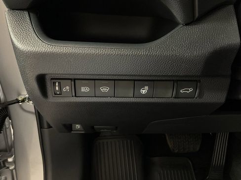 New 2025 Toyota RAV4 XLE image 28