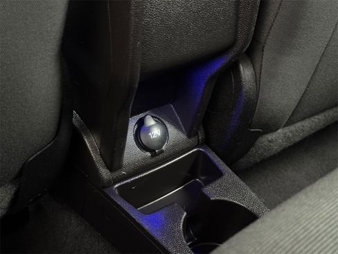 Used 2016 Ford Fiesta SE w/ Equipment Group 201A image 30