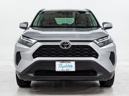 Used 2025 Toyota RAV4 XLE AWD/4WD image 4