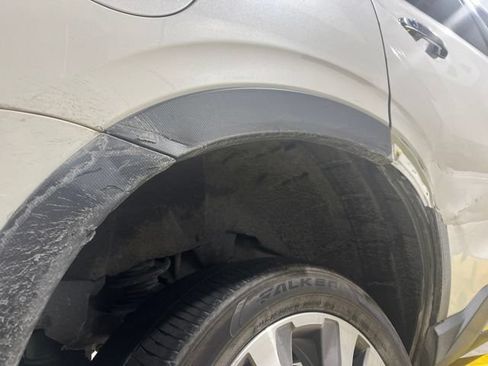 Used 2022 Subaru Ascent Touring AWD/4WD image 5