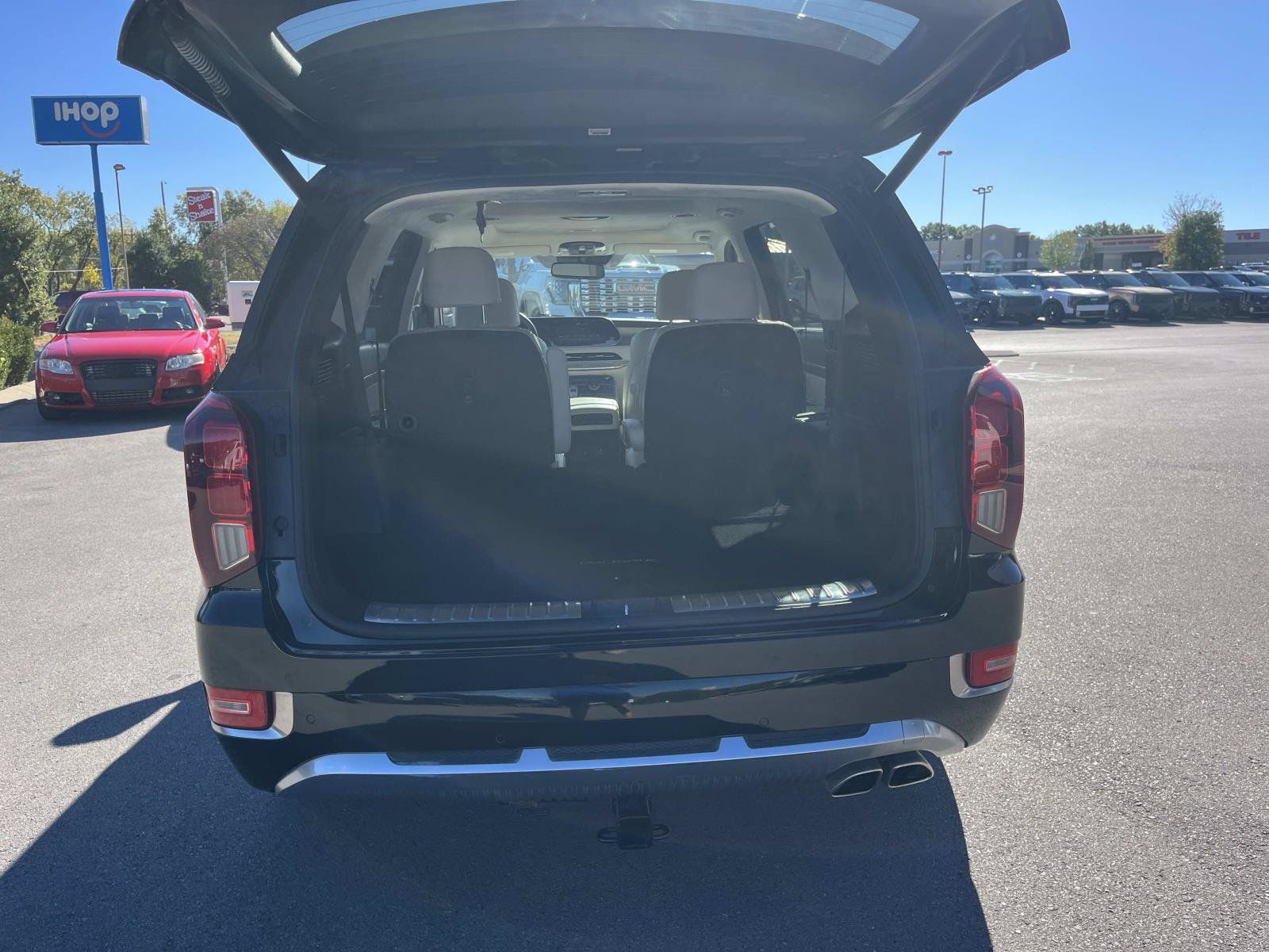 Used 2021 Hyundai Palisade Calligraphy w/ Cargo Package AWD/4WD image 12