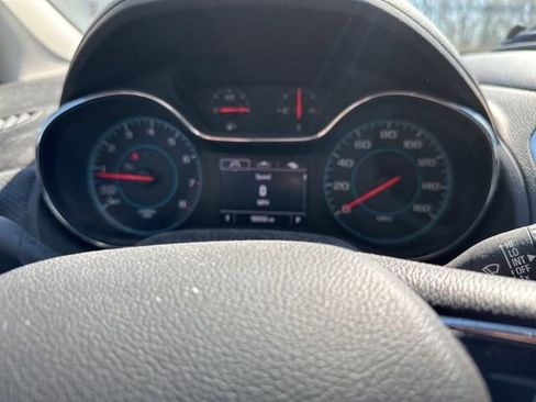 Used 2018 Chevrolet Cruze LT w/ Convenience Package image 10