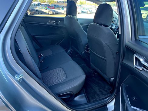 Used 2024 Kia Sportage LX image 10