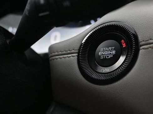 Used 2025 Jeep Compass Limited AWD/4WD image 14