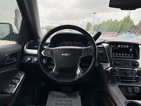 Used 2019 Chevrolet Suburban LT w/ Luxury Package AWD/4WD image 18