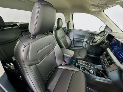 New 2026 Ford Maverick Lariat w/ Black Appearance Package image 28