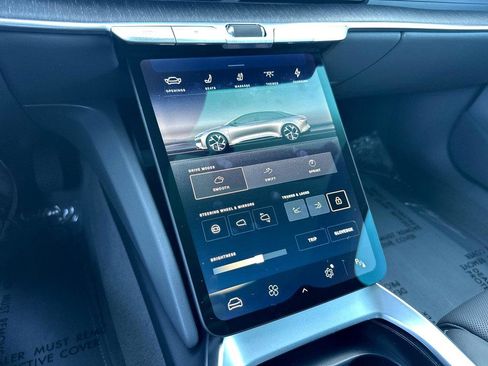 Used 2024 Lucid Air Touring image 26
