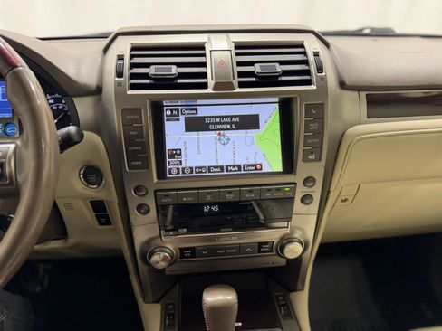 Used 2017 Lexus GX 460 Premium w/ Premium Package AWD/4WD image 17