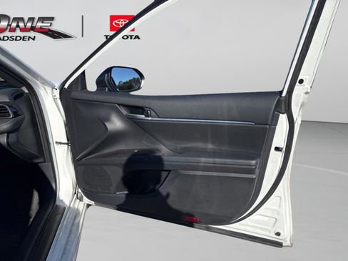 Used 2024 Toyota Camry SE image 40