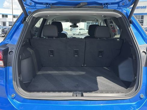 Used 2024 Chevrolet Equinox LT FWD image 19