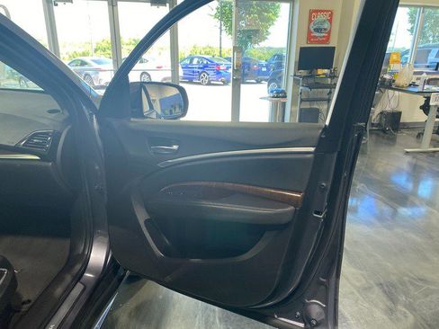 Used 2019 Acura MDX FWD image 25