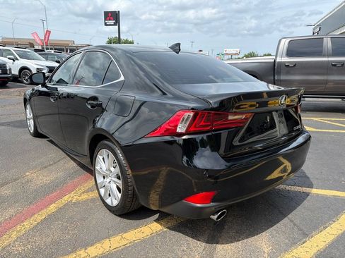 Used 2015 Lexus IS 250 RWD image 8