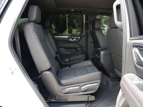 Used 2024 Chevrolet Tahoe RST w/ Luxury Package AWD/4WD image 23